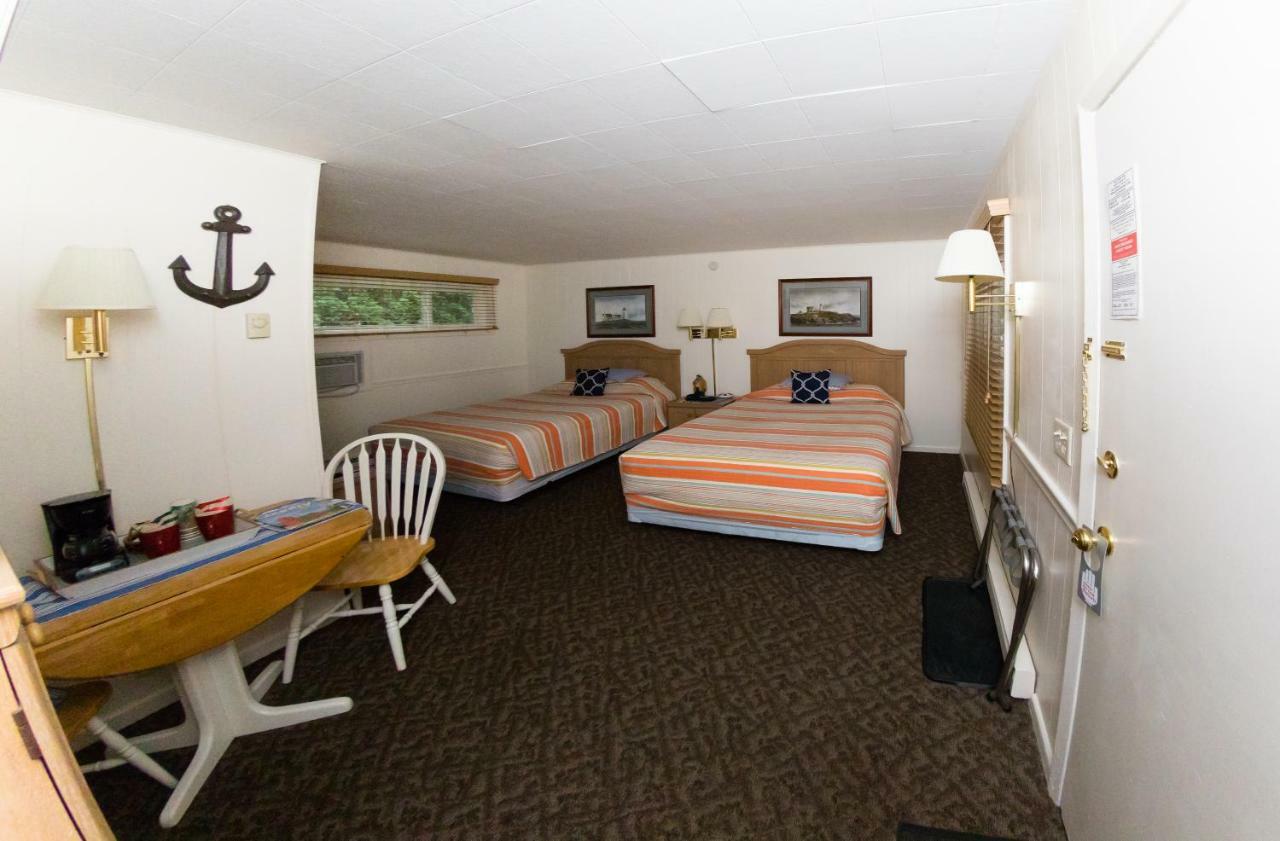 Oak Park Inn Whitehall Exterior foto